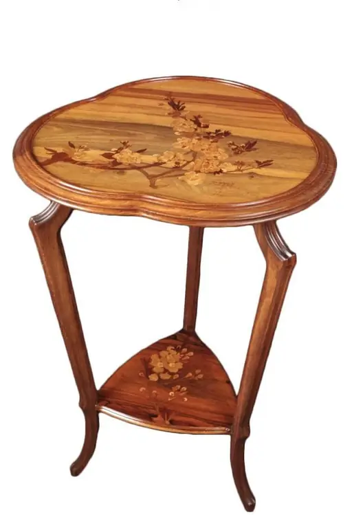 mesa de Emile Galle