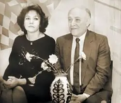 Jeļena Sanaeva: padomju aktrises biogrāfija un personīgā dzīve (foto) Jeļena Sanaeva: padomju aktrises biogrāfija un personīgā dzīve (foto)