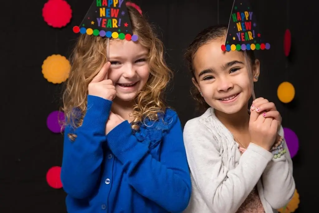 Scénario pour une représentation théâtrale pour enfants. Spectacles du Nouvel An pour les enfants. Représentation théâtrale avec la participation d'enfants