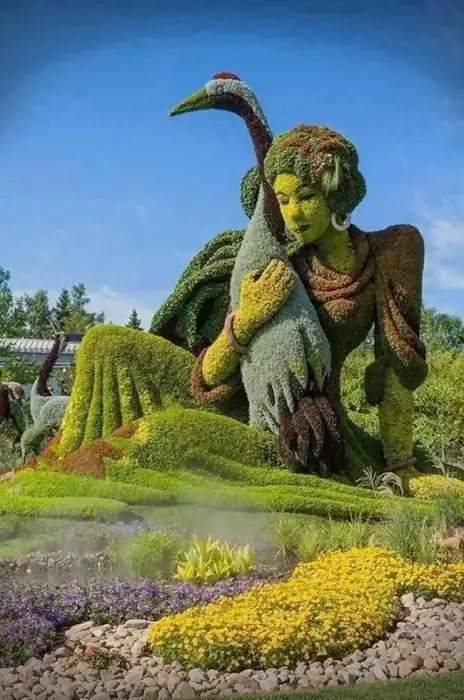 topiary art