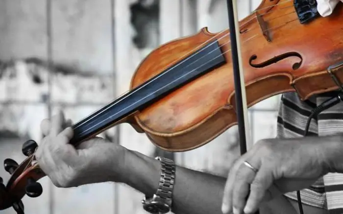 Come imparare a suonare il violino: consigli e suggerimenti