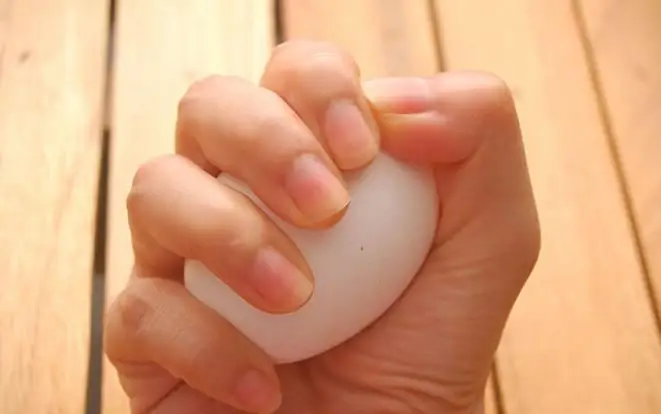 Let's find out why you can't crush an egg with one hand