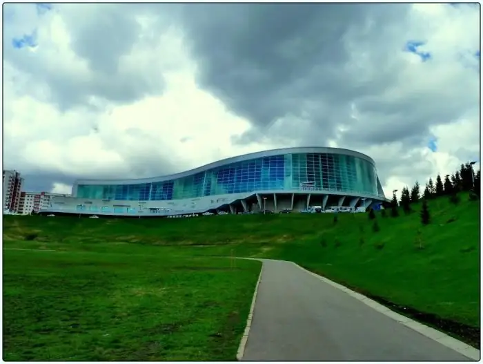 Palacio de Congresos - digno sustituto de las Casas de la Cultura