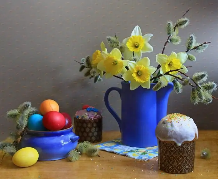 Com dibuixar un bodegó de Pasqua