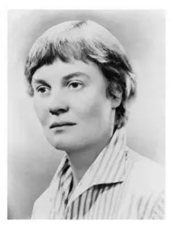 La scrittrice inglese Iris Murdoch: biografia, creatività e foto