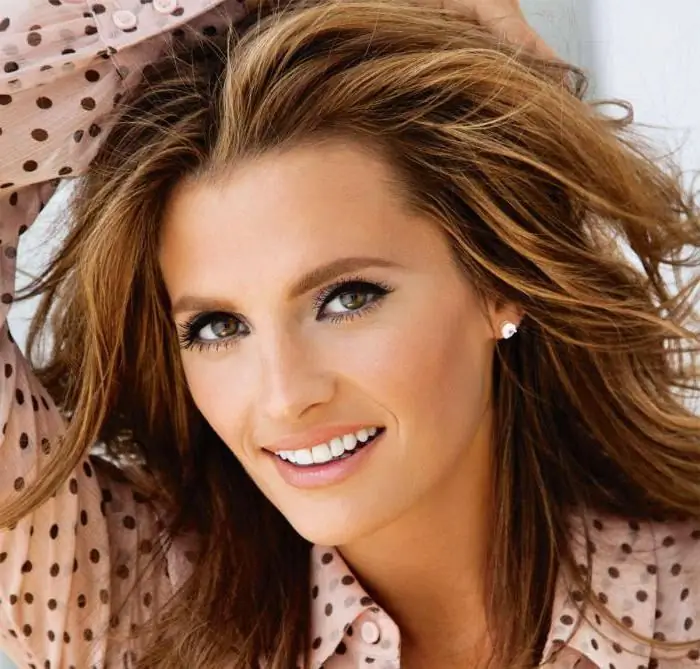 Kate Beckett: actress and her biography. Kate Beckett style