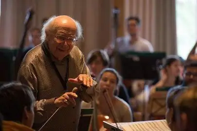 Conductor Gennady Rozhdestvensky: talambuhay, propesyonal na aktibidad, personal na buhay