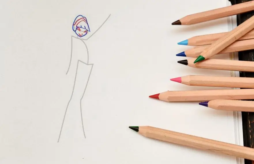 dessiner une muse avec un crayon