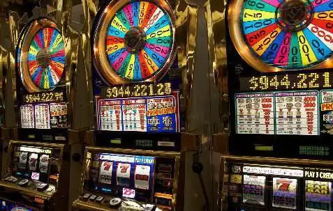 Caratteristiche, storia, caratteristiche e tipi di slot machine