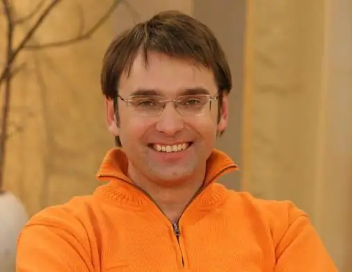 Apresentador Vadim Tikhomirov